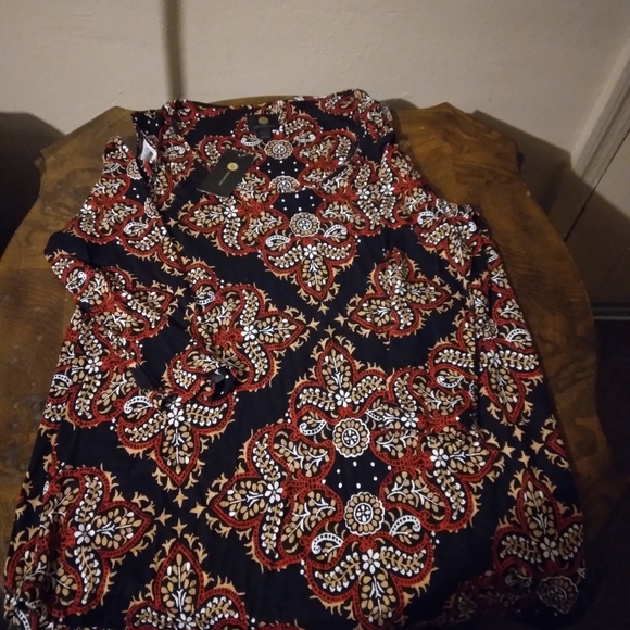 Jim Collection Top - Picture 3 of 3